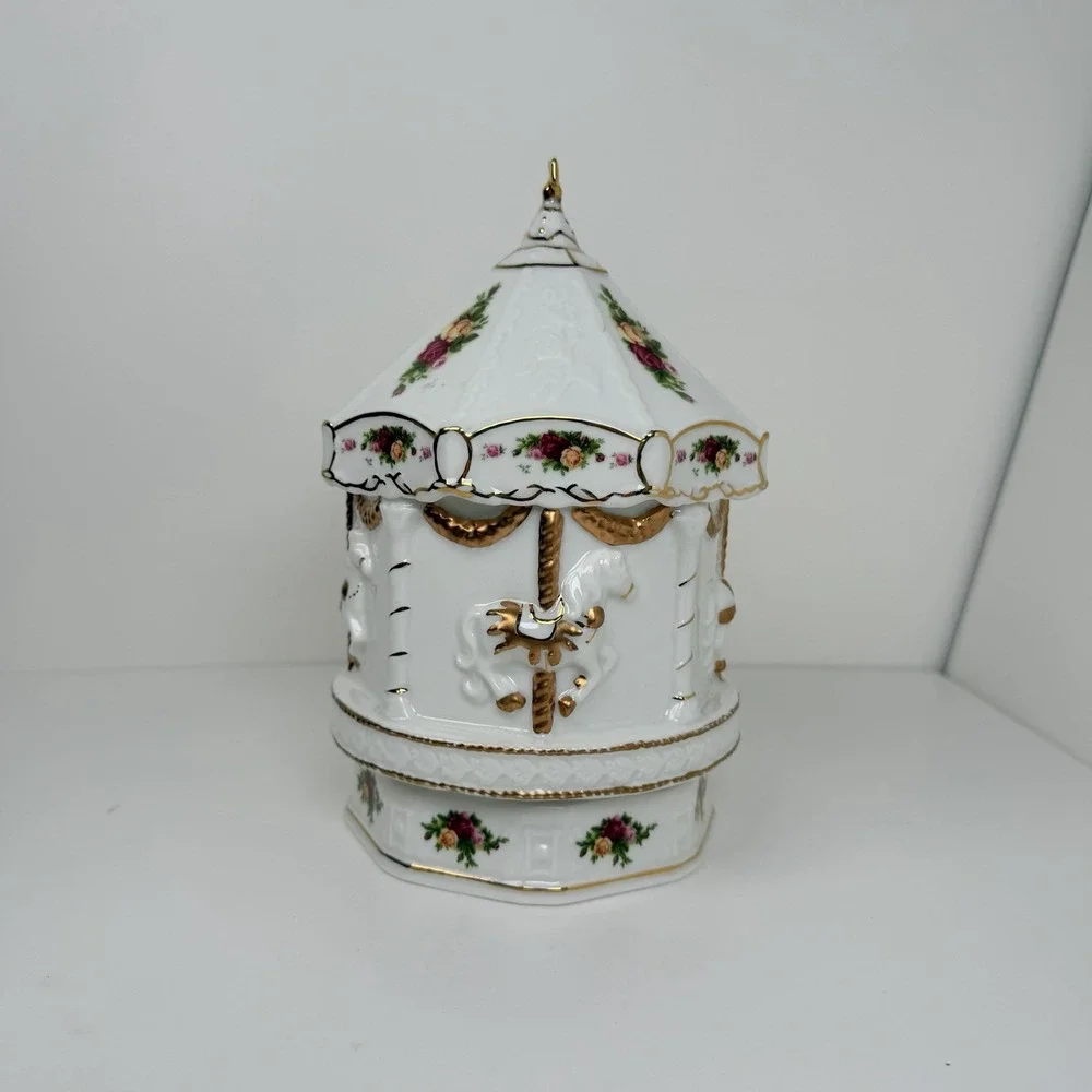 Royal Albert Old Country Roses Sleeping Beauty Musical Carousel Music Box Works
